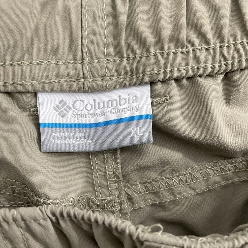 Columbia Shorts Men XL Tan Nylon Outdoor Hiking Gorpcore Cargos